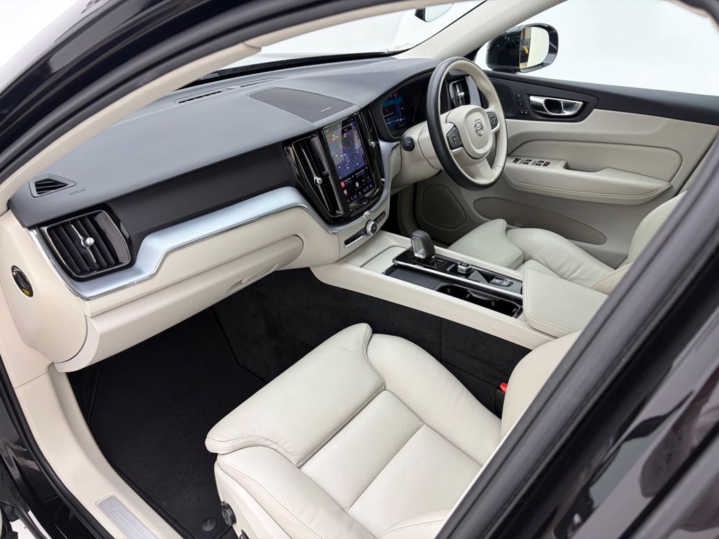 2022 Volvo XC60