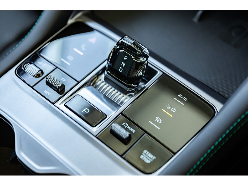 2025 BYD Seal U