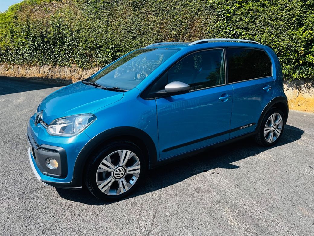 2017 Volkswagen up!
