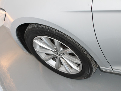 2019 Volkswagen Passat