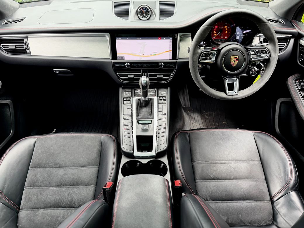 2021 Porsche Macan