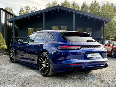 2022 Porsche Panamera