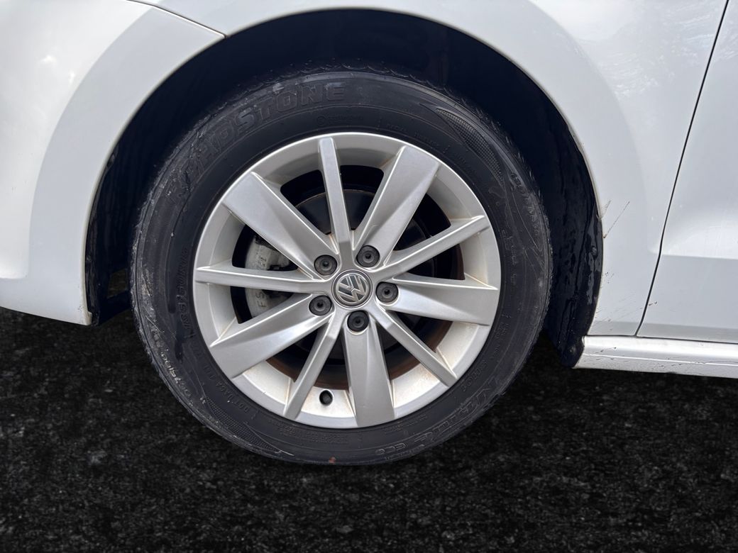 2015 Volkswagen Polo