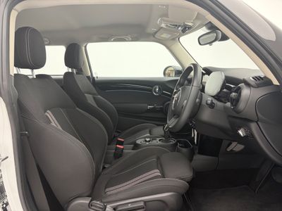 2023 Mini Hatch