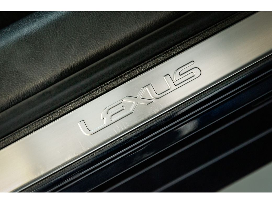 2023 Lexus ES 300h