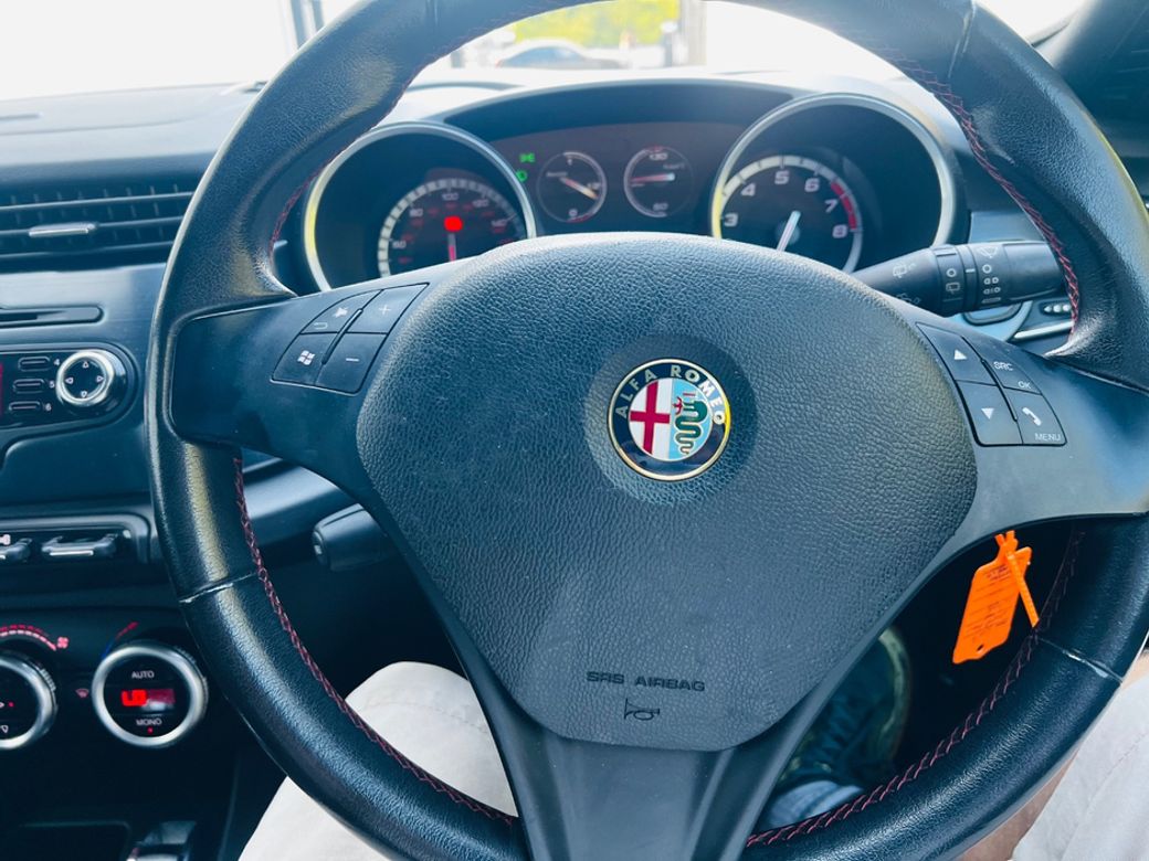 2013 Alfa Romeo Giulietta