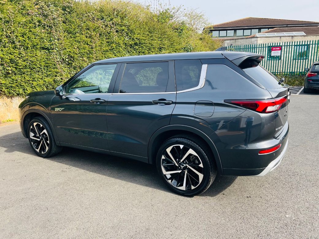 2024 Mitsubishi Outlander