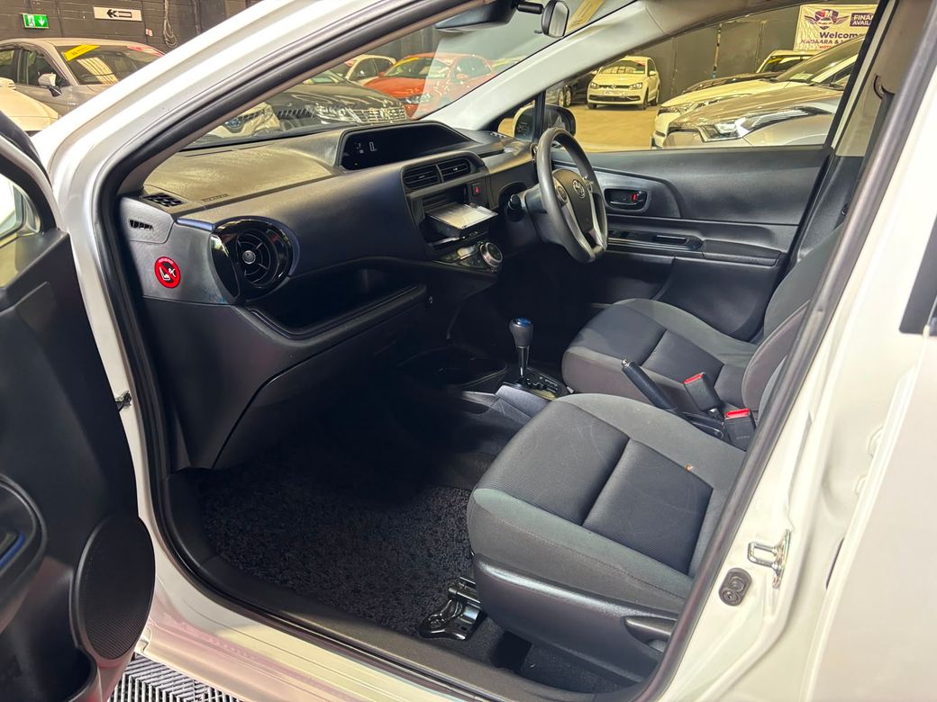 2015 Toyota Aqua