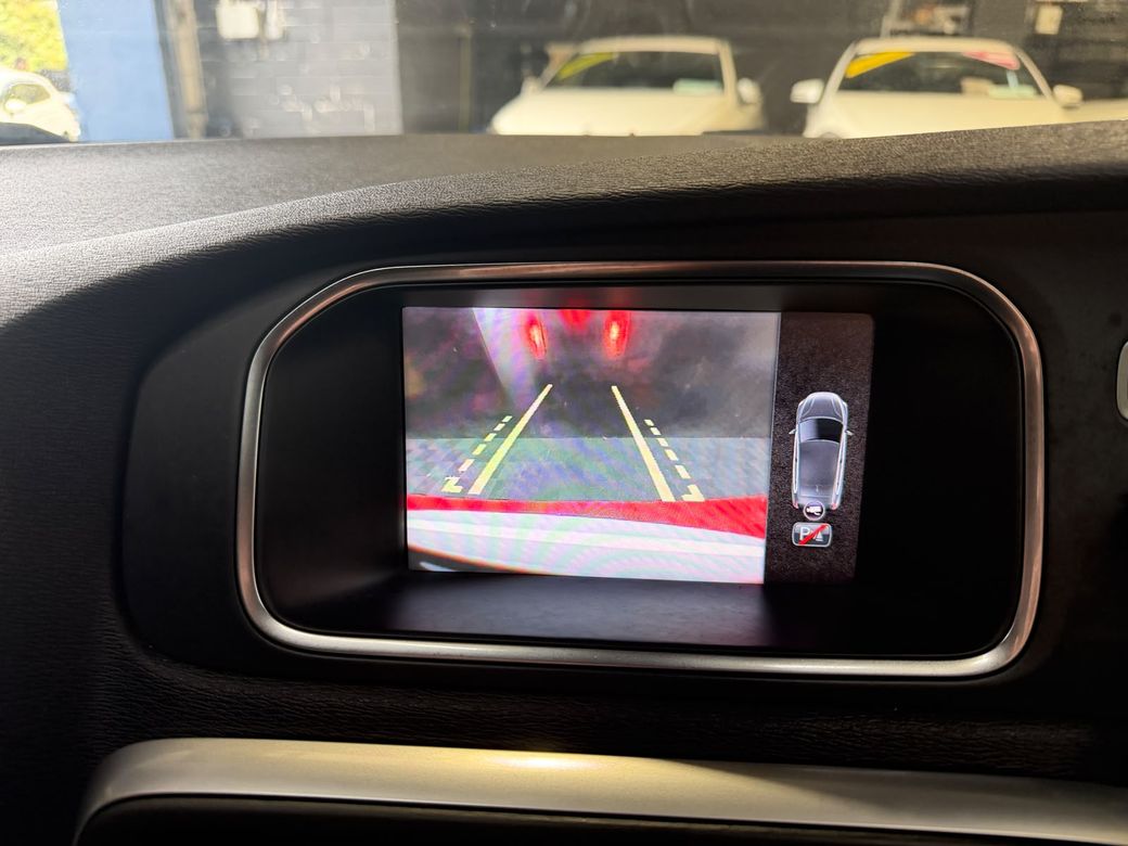 2015 Volvo V40