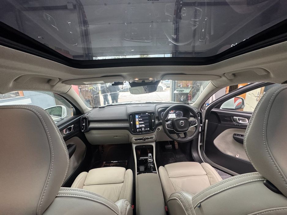 2022 Volvo XC40