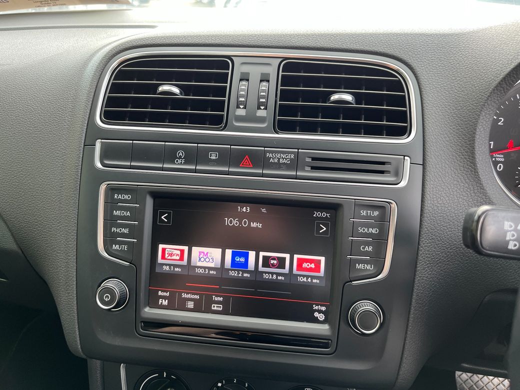 2016 Volkswagen Polo