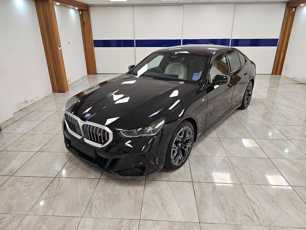 2025 BMW i5
