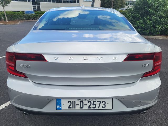2021 Volvo S90