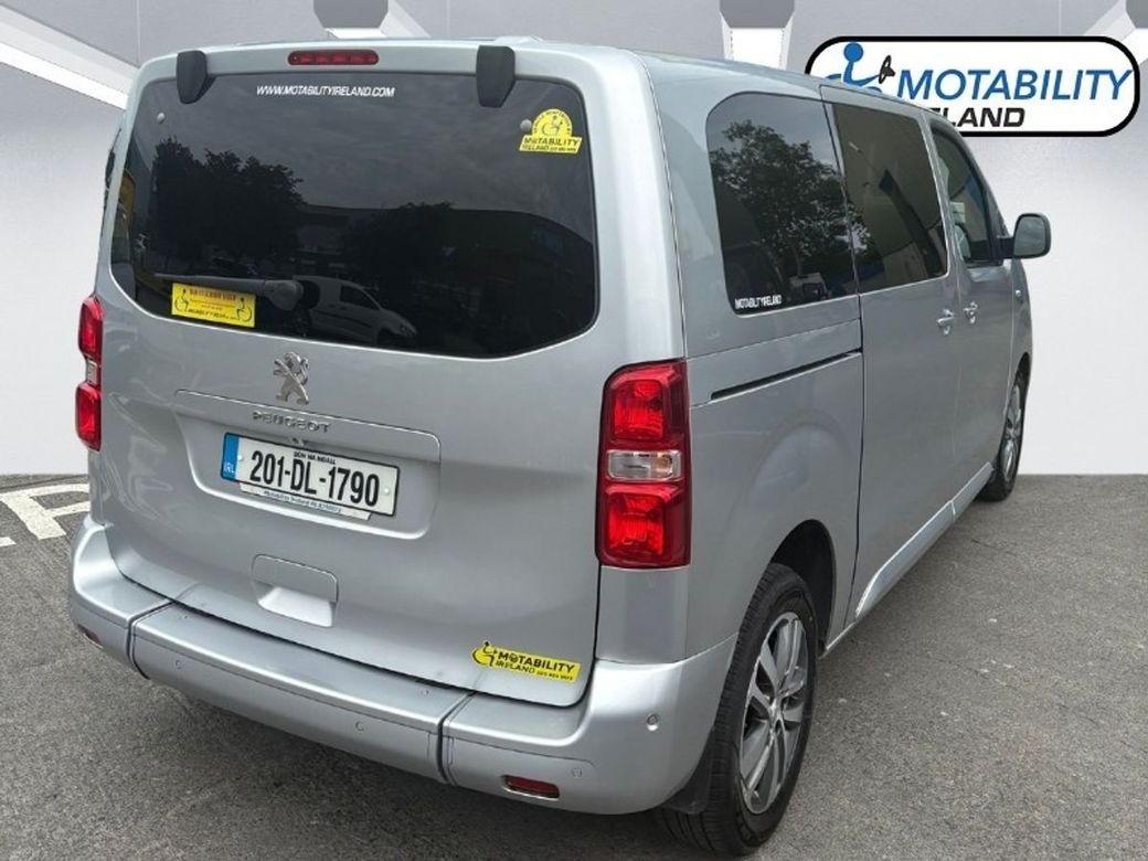 2020 Peugeot Traveller