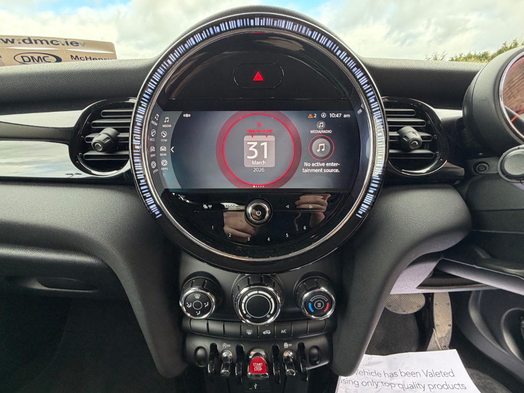 2022 Mini Hatch