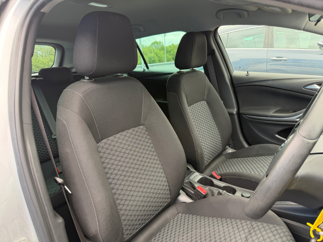 2018 Vauxhall Astra