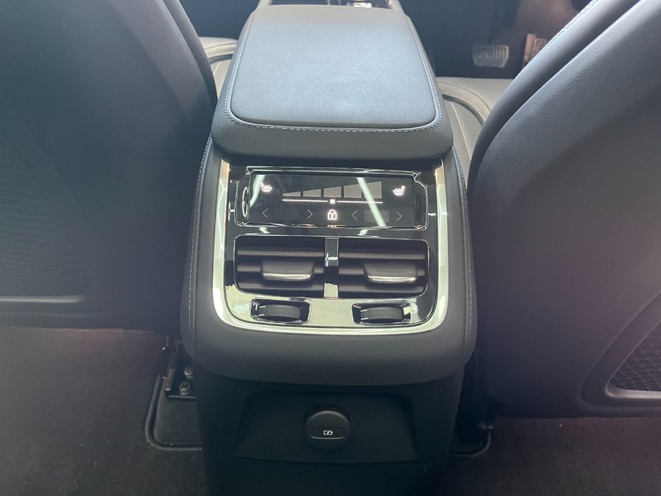2025 Volvo XC90