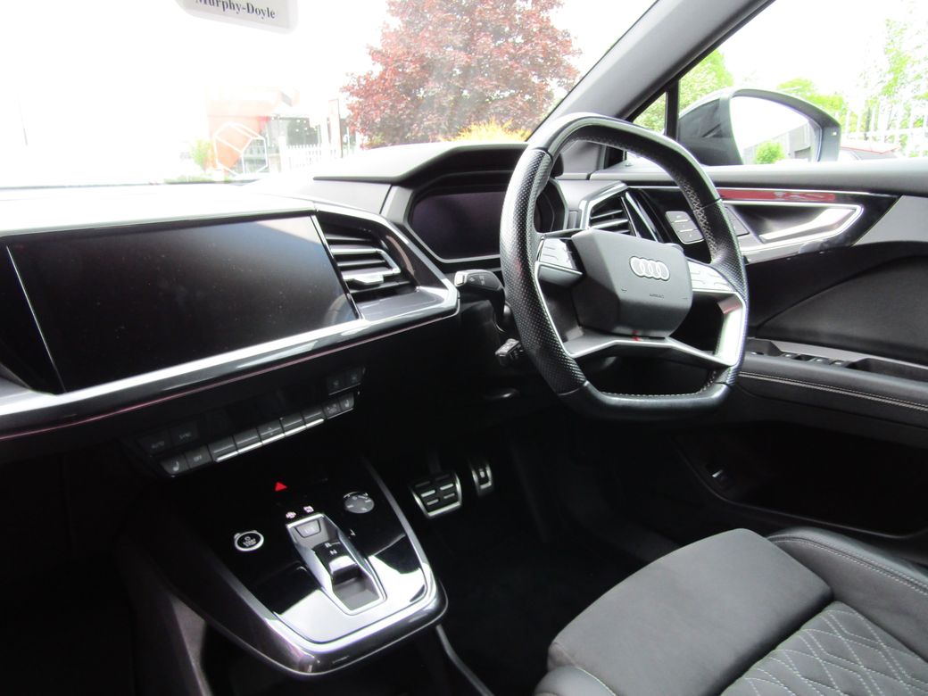 2022 Audi Q4
