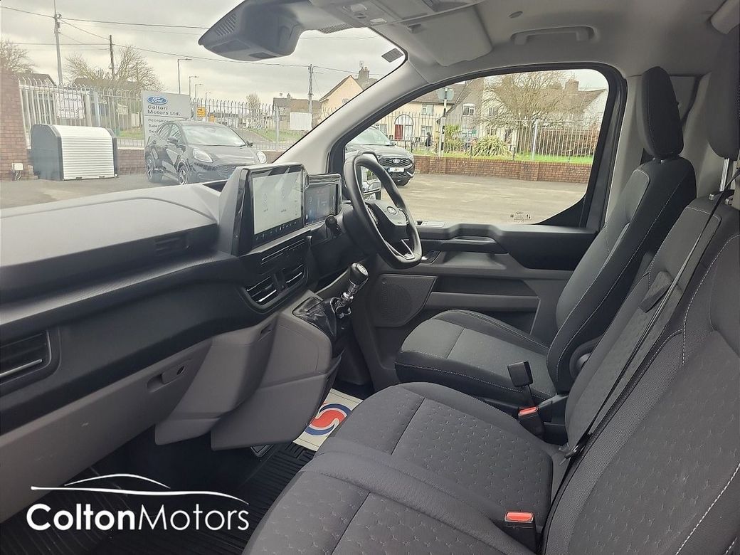 2025 Ford Transit Custom