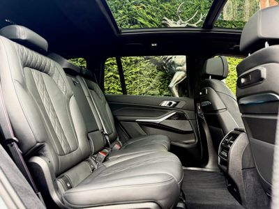 2024 BMW X7