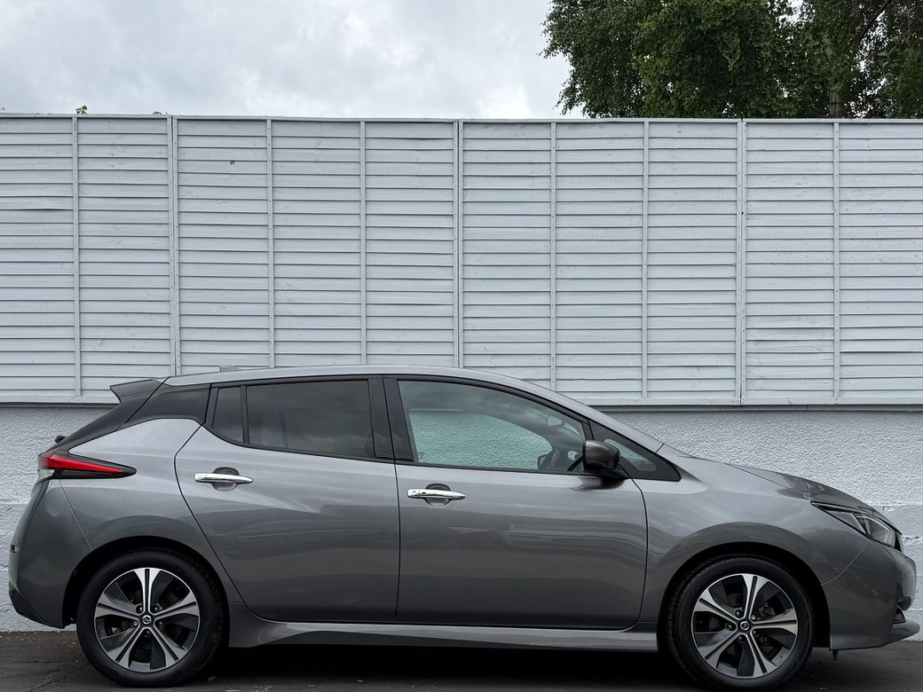 2022 Nissan Leaf