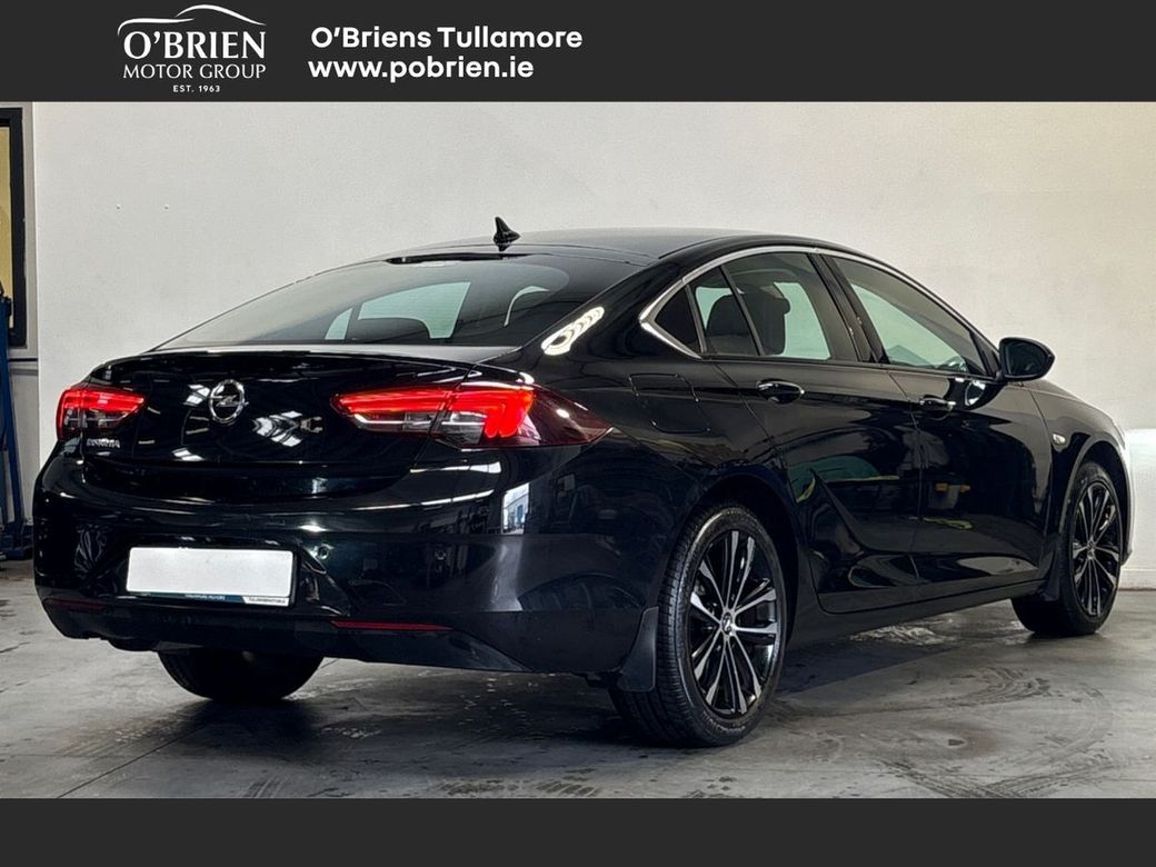 2022 Opel Insignia