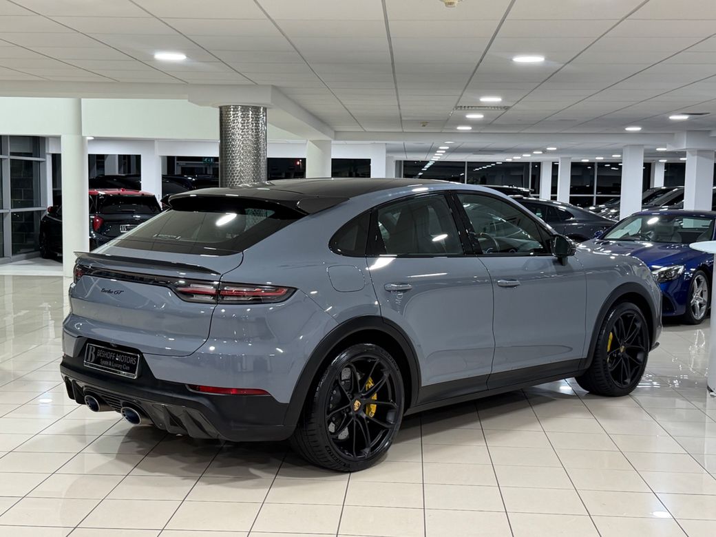 2023 Porsche Cayenne