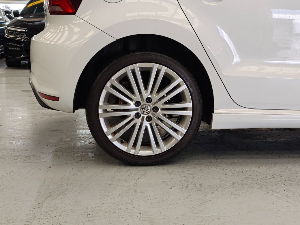 2015 Volkswagen Polo