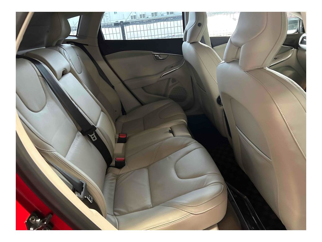 2013 Volvo V40