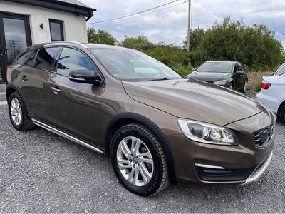 2016 Volvo V60 Cross Country