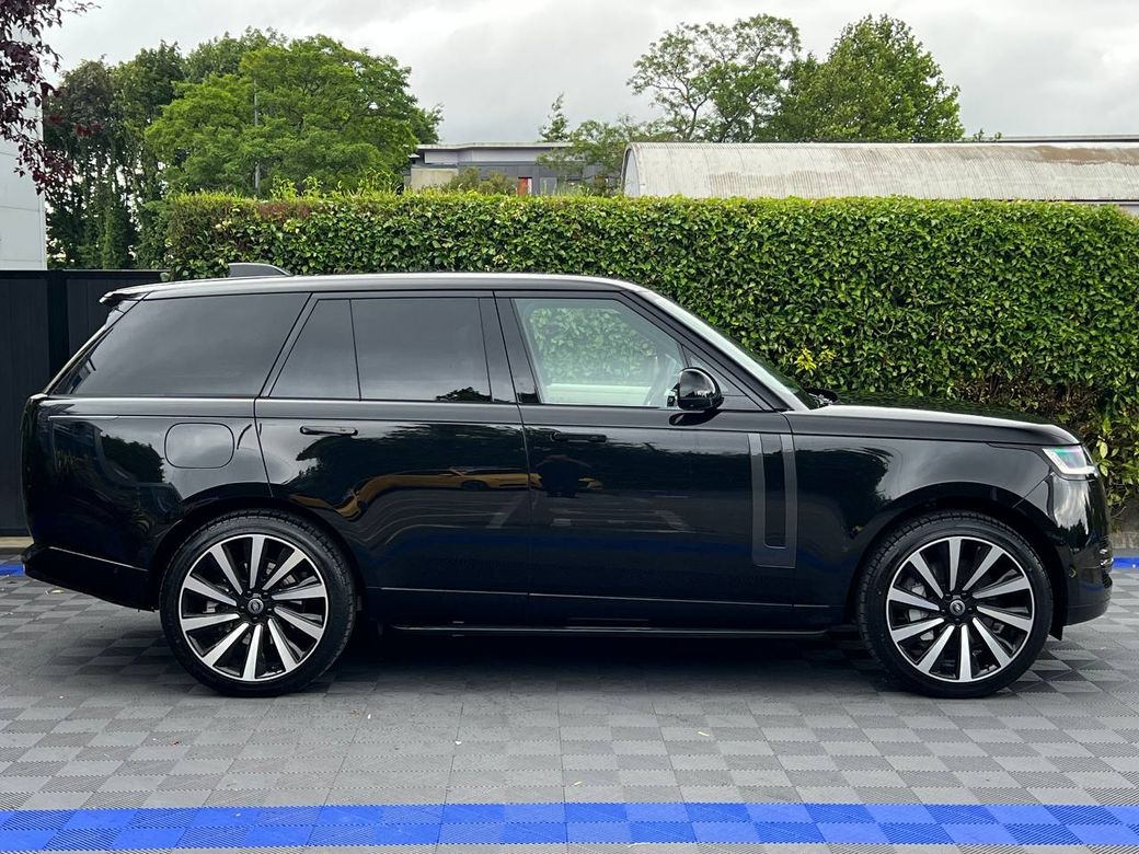 2025 Land Rover Range Rover