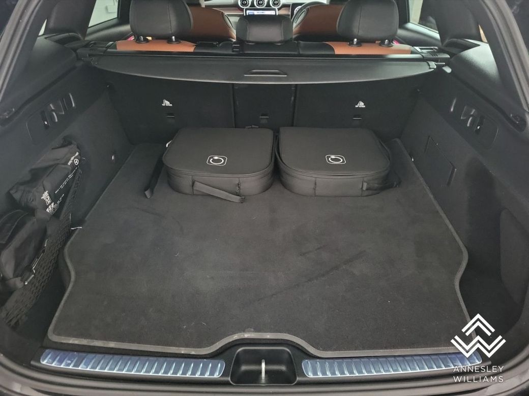 2023 Mercedes-Benz GLC Class