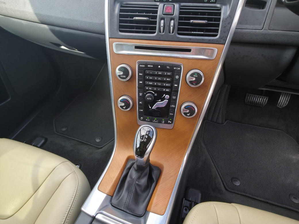 2016 Volvo XC60