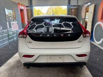 2019 Volvo V40
