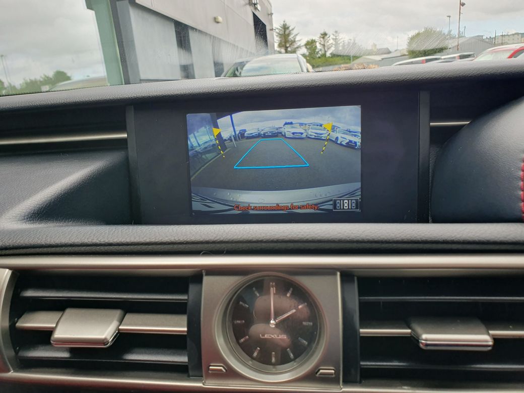 2016 Lexus IS 300h