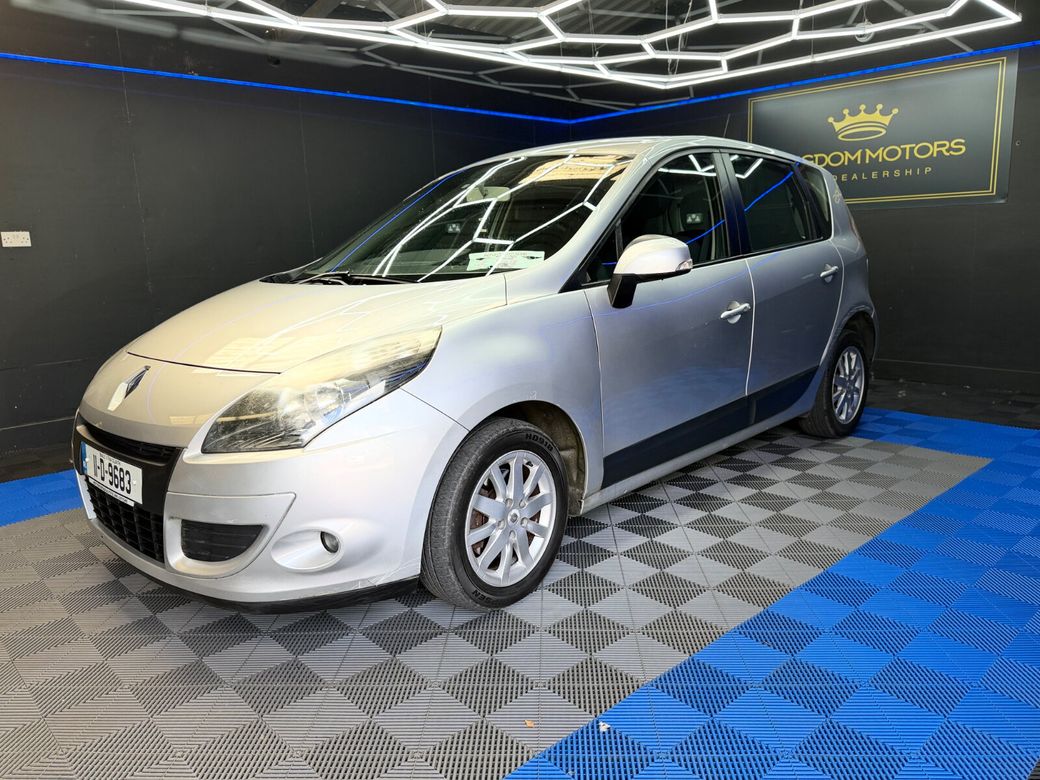 2011 Renault Scenic