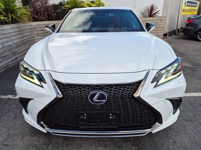 2021 Lexus ES 300h