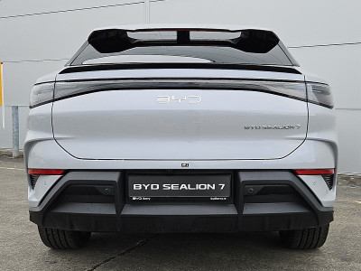 2026 BYD Sealion 7