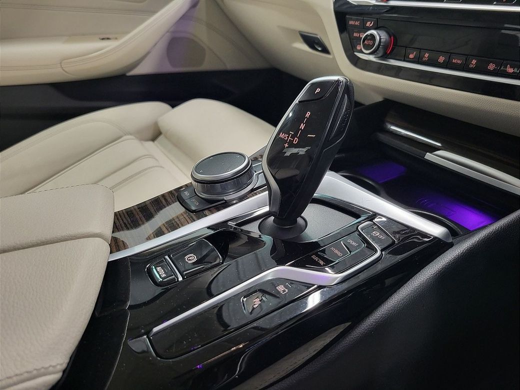 2021 BMW 5 Series