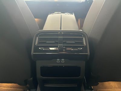 2024 BMW i5