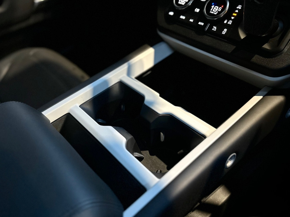 2025 Land Rover Defender
