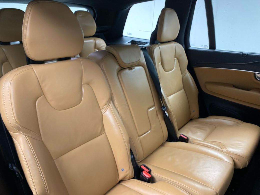 2022 Volvo XC90
