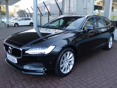 2018 Volvo V90