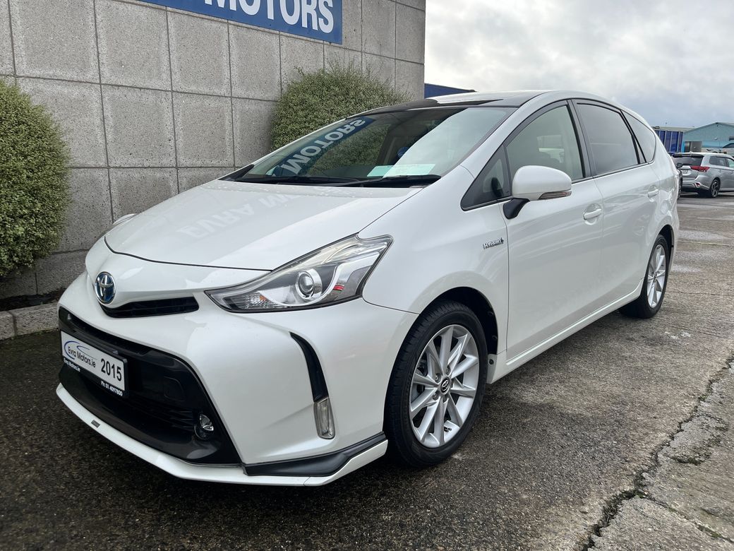 2015 Toyota Prius Alpha