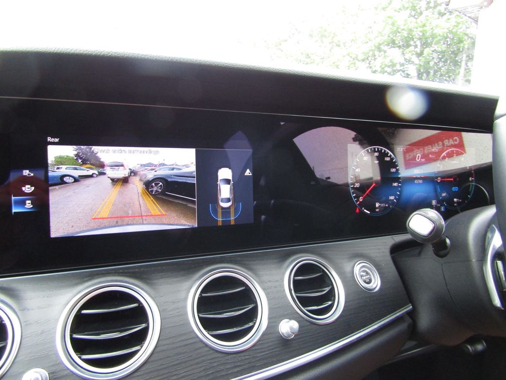 2022 Mercedes-Benz E 300