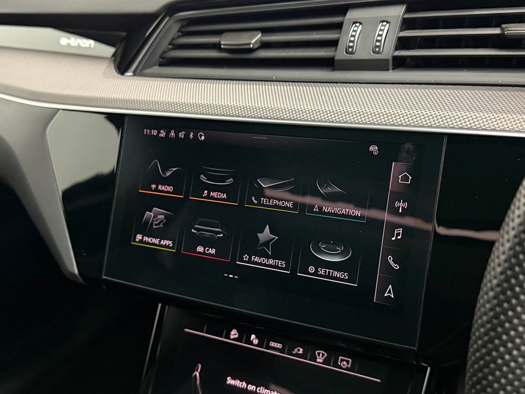 2023 Audi Q8