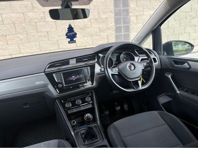 2016 Volkswagen Touran