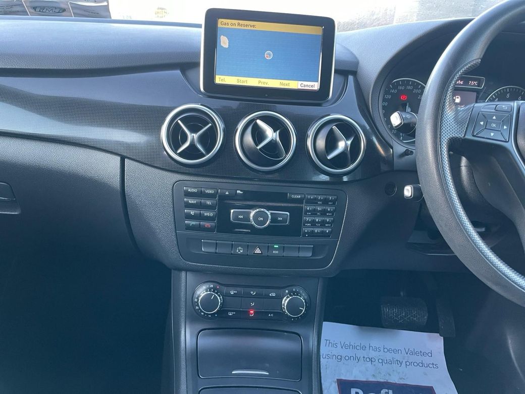 2012 Mercedes-Benz B 180