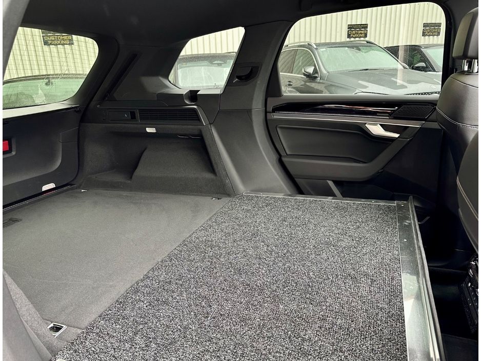 2025 Volkswagen Touareg