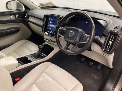 2020 Volvo XC40